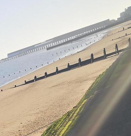 Lovely 2-Bed Caravan In Walton On The Naze Walton-on-the-Naze Exterior foto