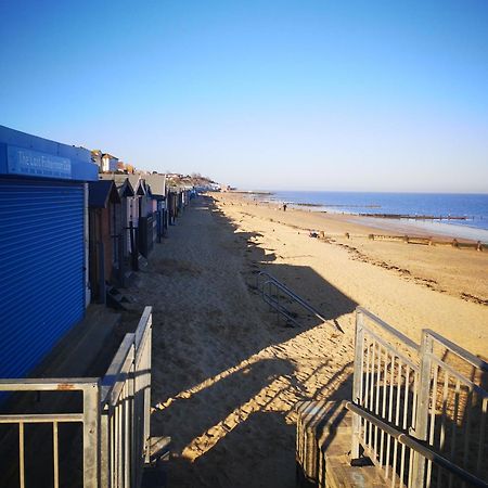 Lovely 2-Bed Caravan In Walton On The Naze Walton-on-the-Naze Exterior foto