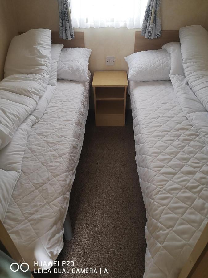 Lovely 2-Bed Caravan In Walton On The Naze Walton-on-the-Naze Exterior foto