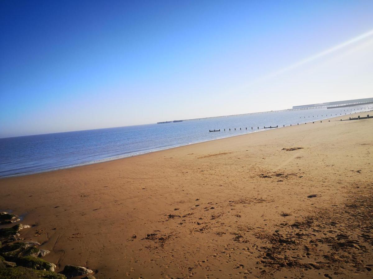 Lovely 2-Bed Caravan In Walton On The Naze Walton-on-the-Naze Exterior foto